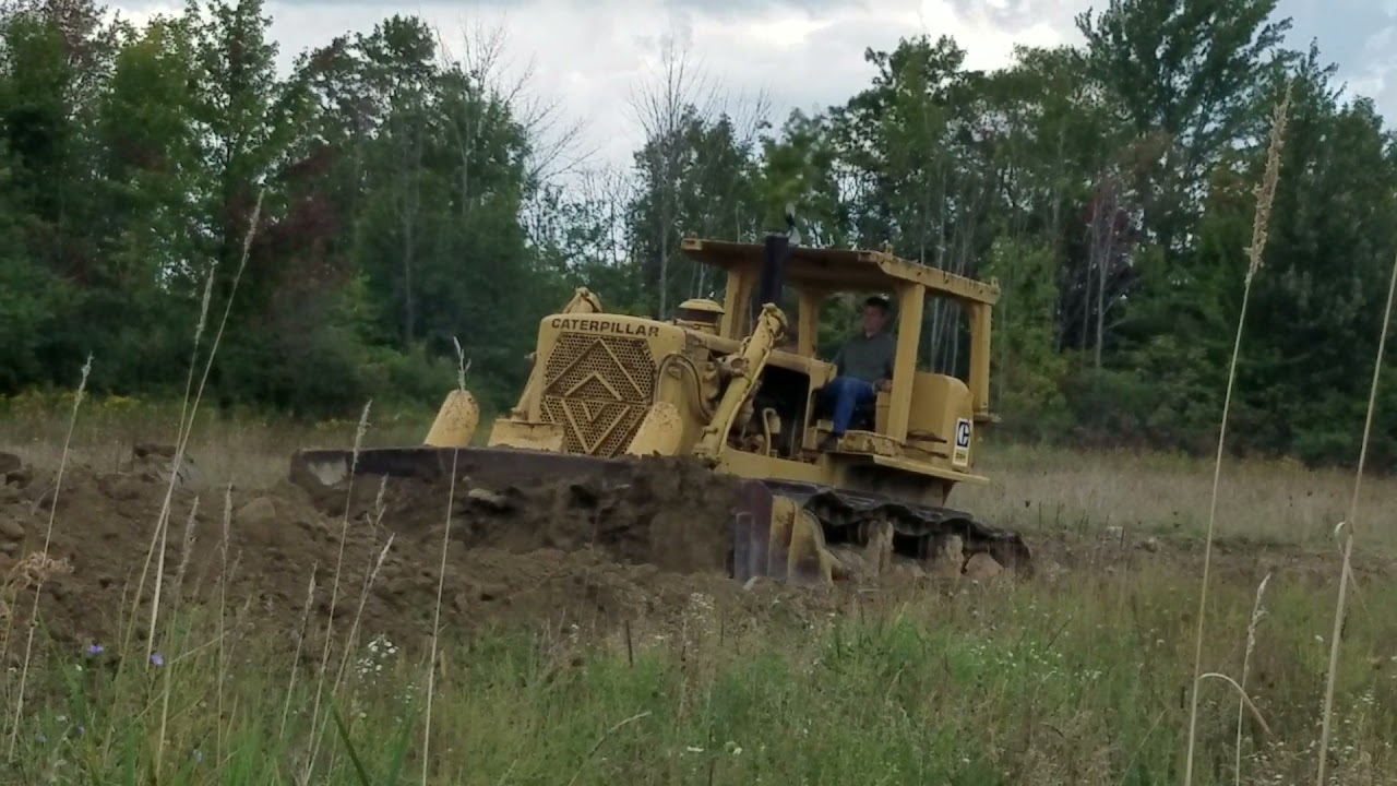 Caterpillar D8H hard at work!