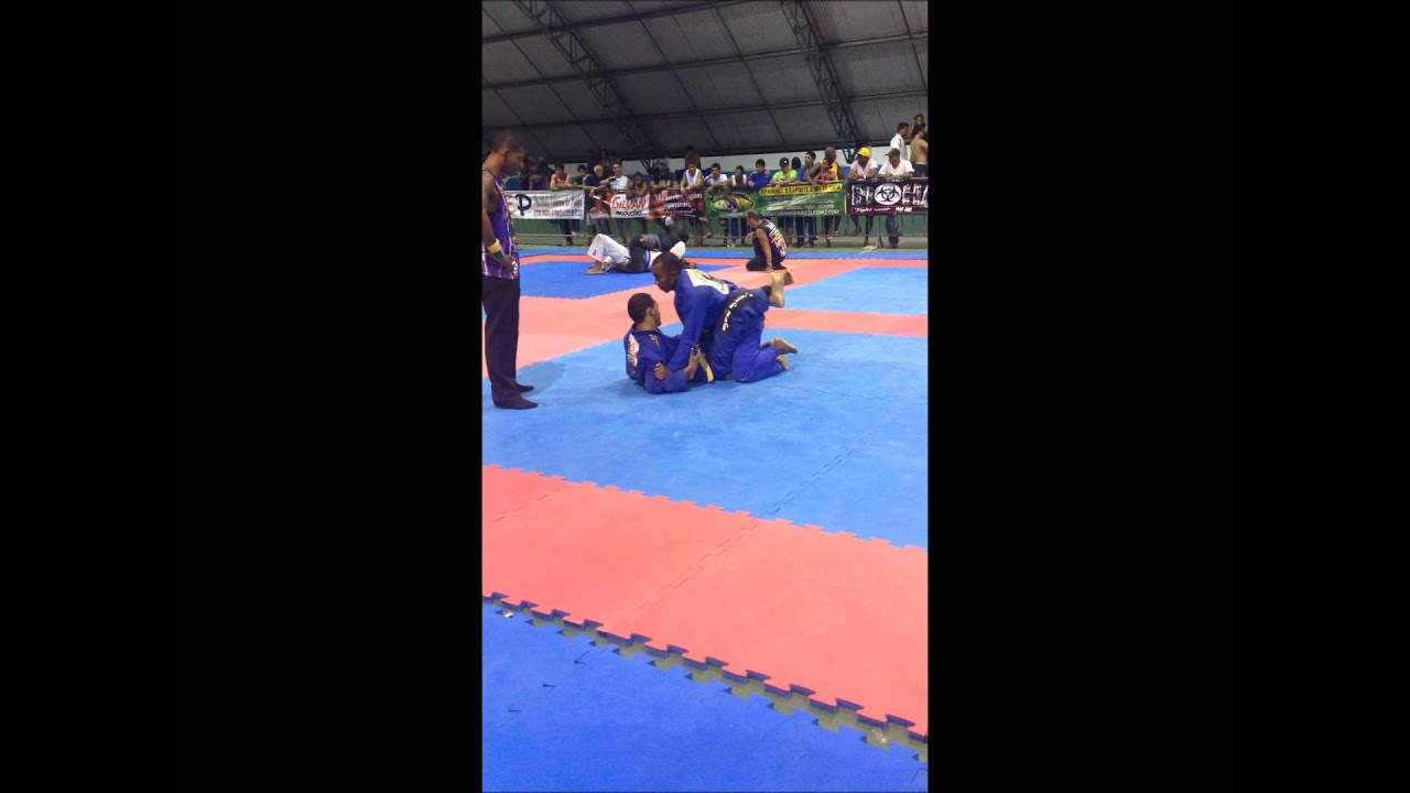 Thalles Gouveia Leite - Absoluto faixa branca IV Copa Coyote Jiu-jitsu