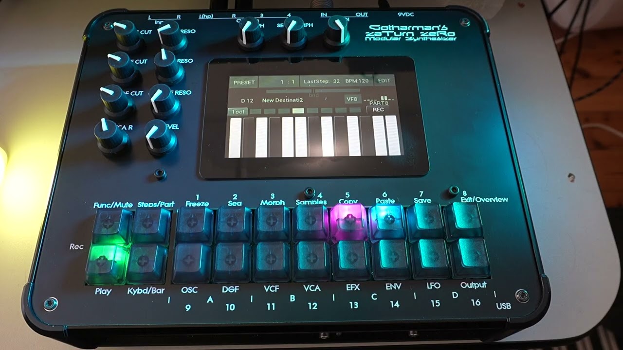 Playing With Zaturn Zero 001
