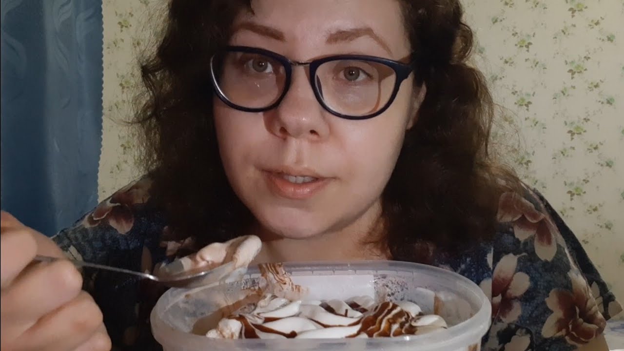 АСМР Мукбанг корыто мороженого ночью сожрала пока все спят 🤫😋😏/Как я познакомилась с мужем