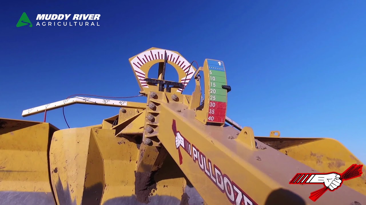 Land leveling equipment - 2018 Pulldozer Transformer Crown, Ditch and Terrace
