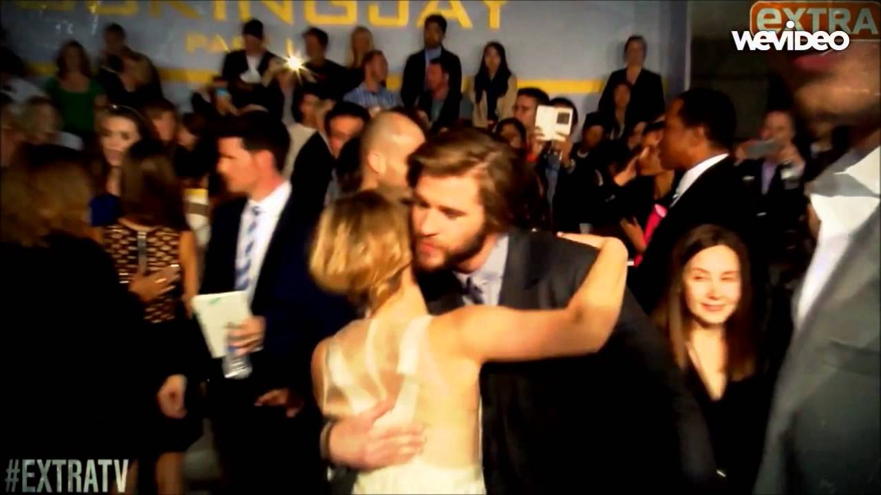 Jennifer Lawrence and Liam Hemsworth || Love me like you do