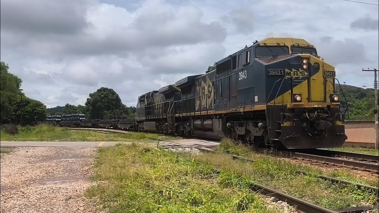 Trens de carga geral e minério, em Brumadinho e região.