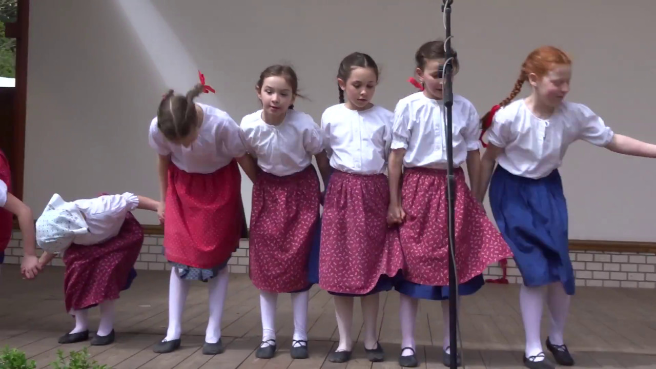 Dětský folklorní soubor LÍSTEČEK - Hřej, sluníčko, hřej   / TP č.9