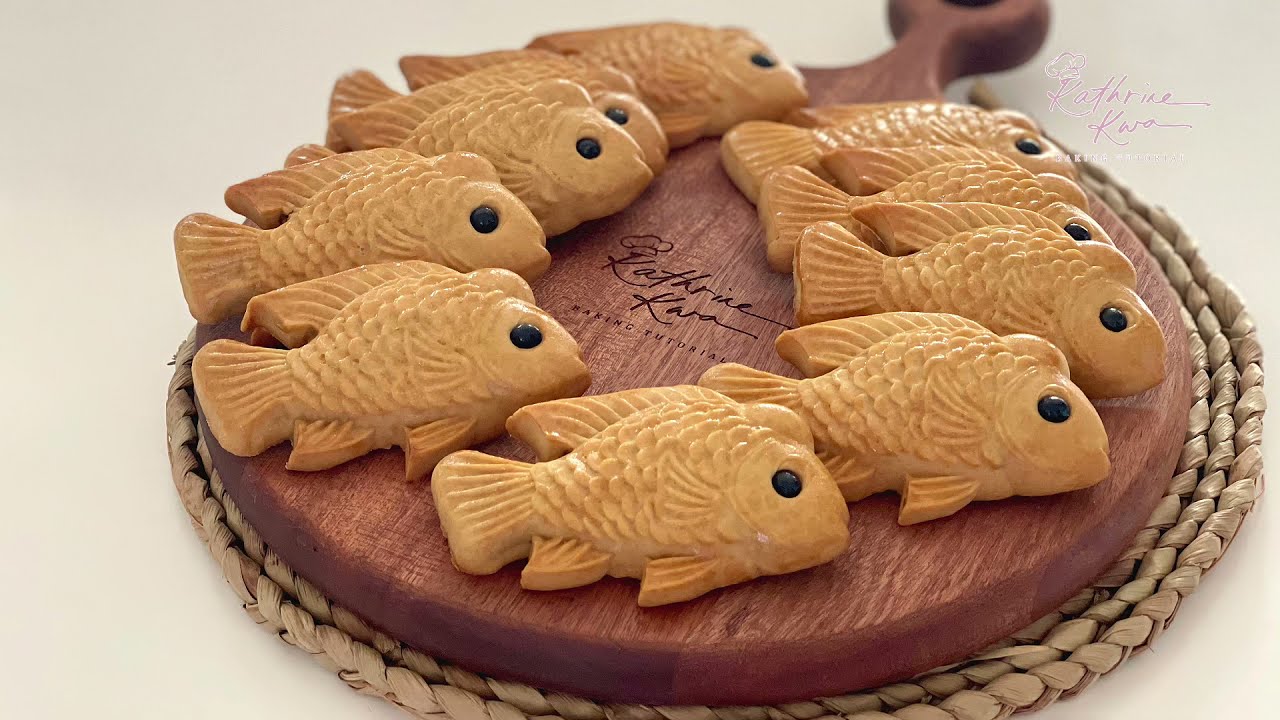 Traditional Fish Doll  Mooncake | Mooncake Biscuit  | 传统公仔饼 |鱼儿公仔饼
