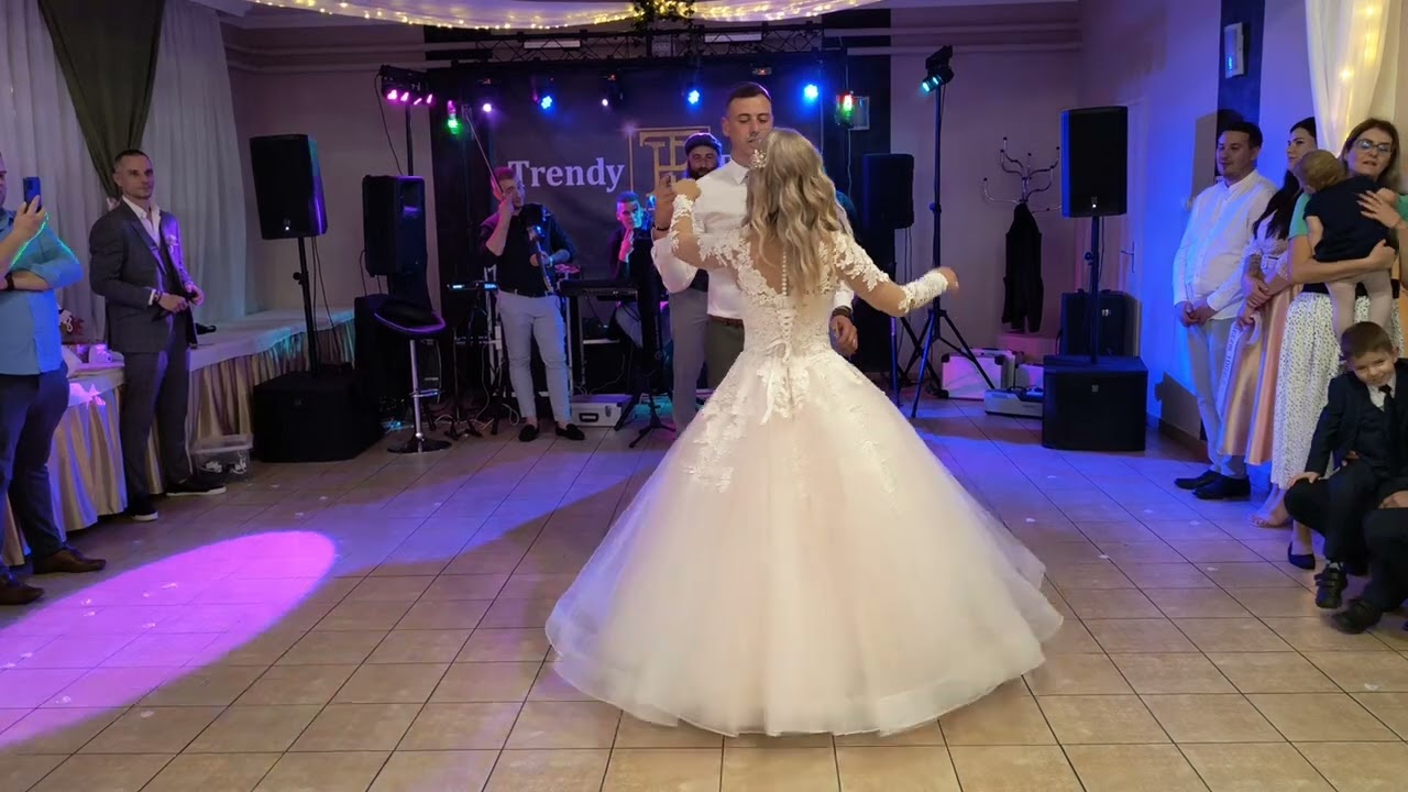 Judit és Gábor felejthetetlen nyitótánca -Happy-Time Tánciskola