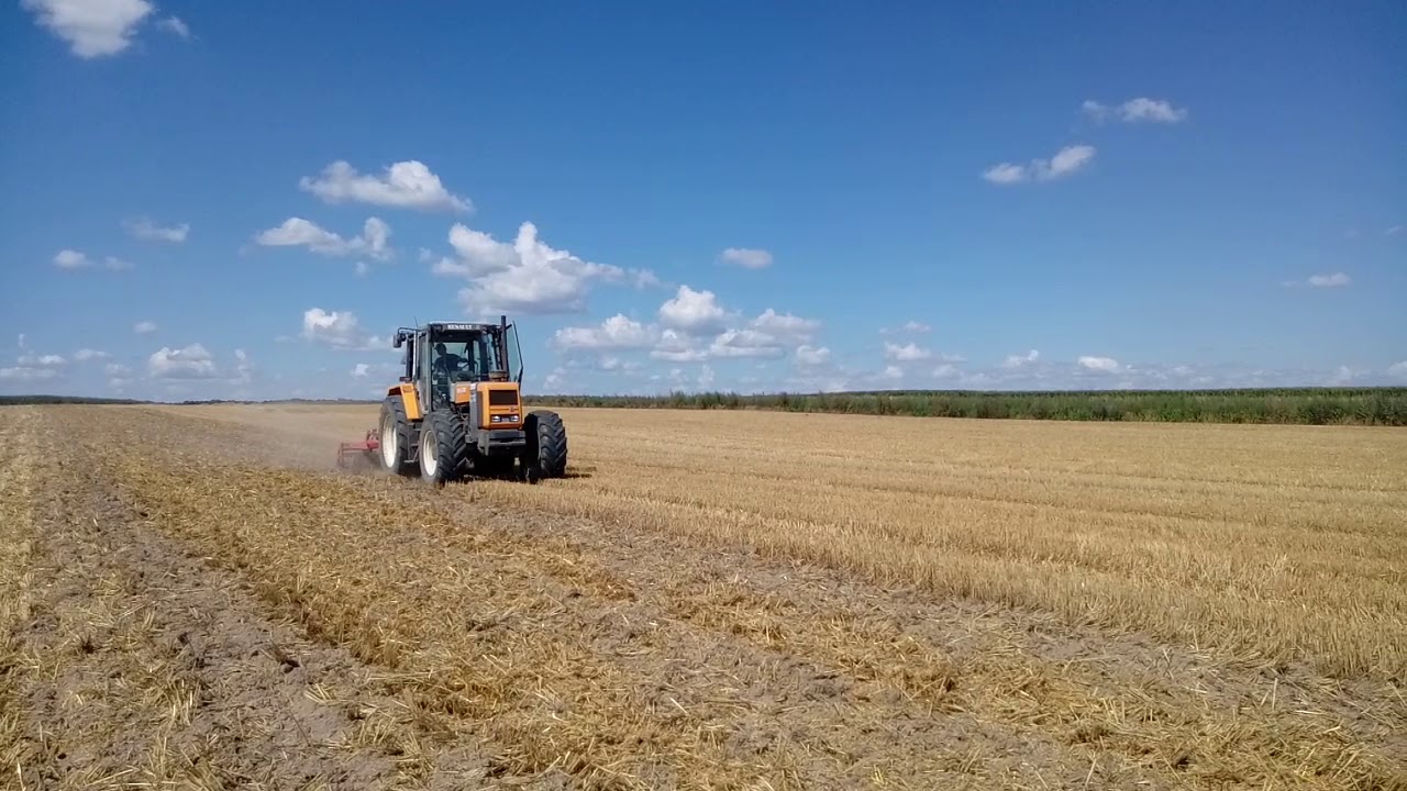 Podorywka 2020, Renault 110.54 + agregat ścierniskowy Dexwal.