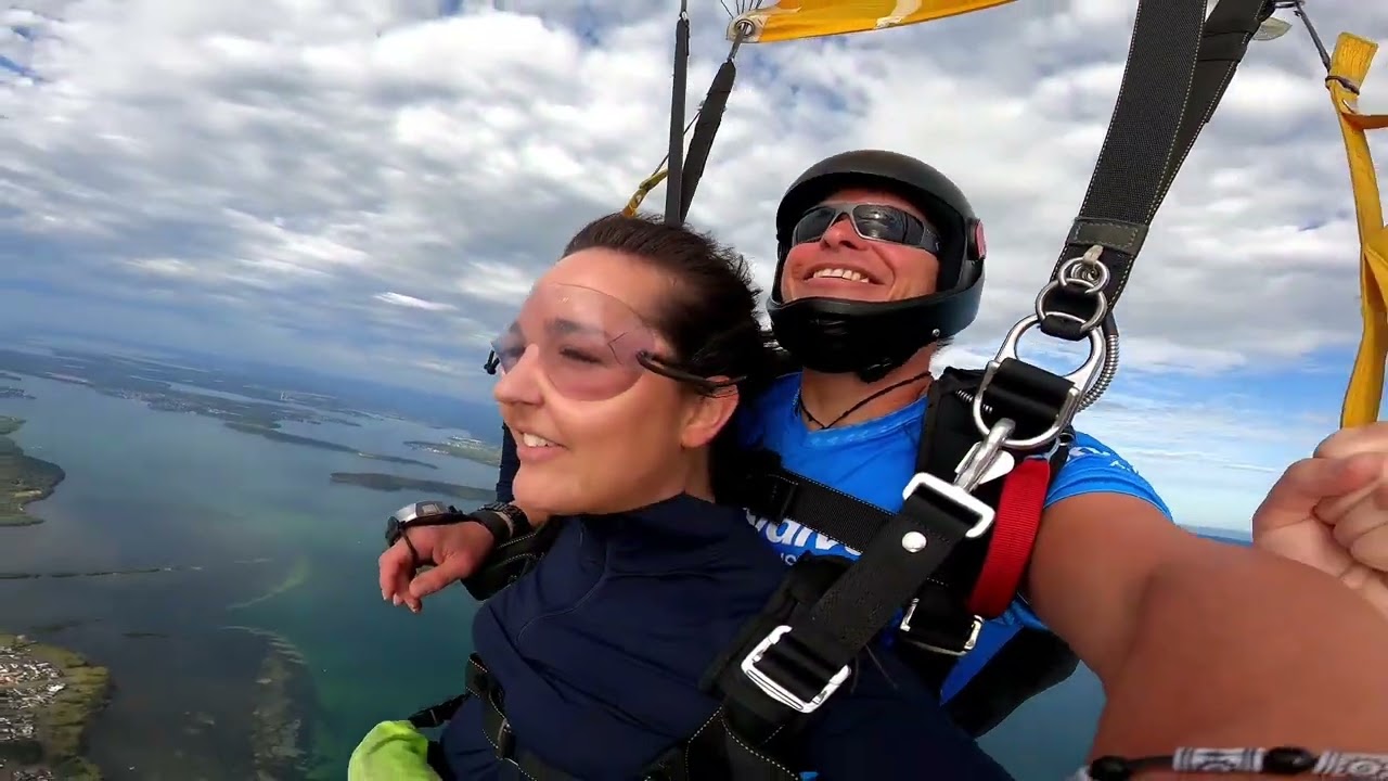 F| N Sky Diving 