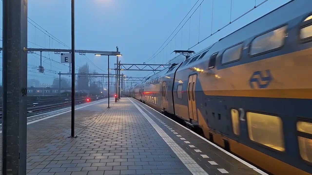12 bakken VIRM komen aan op Leiden CS! - ov spotten 