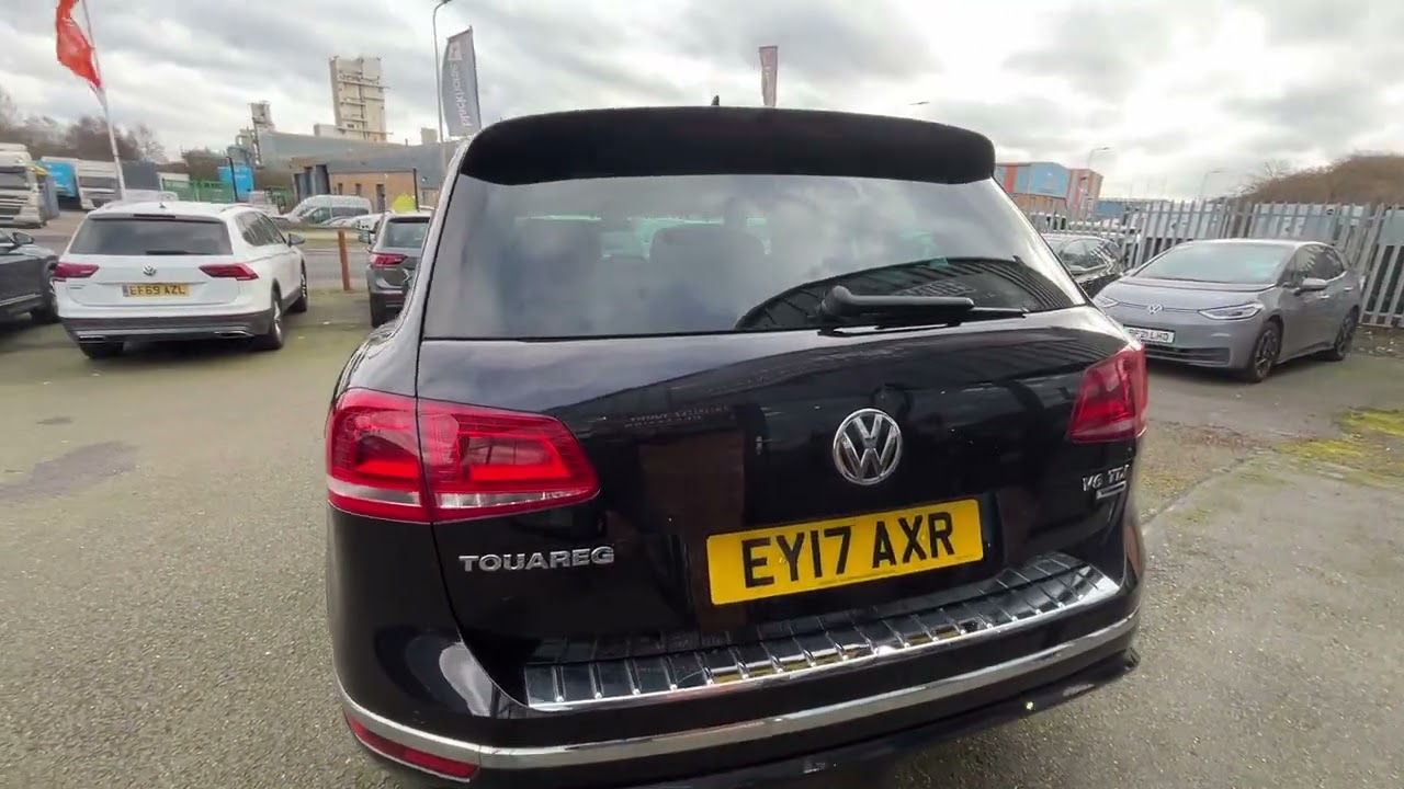 Volkswagen Touareg 3.0 tdi in black 2017