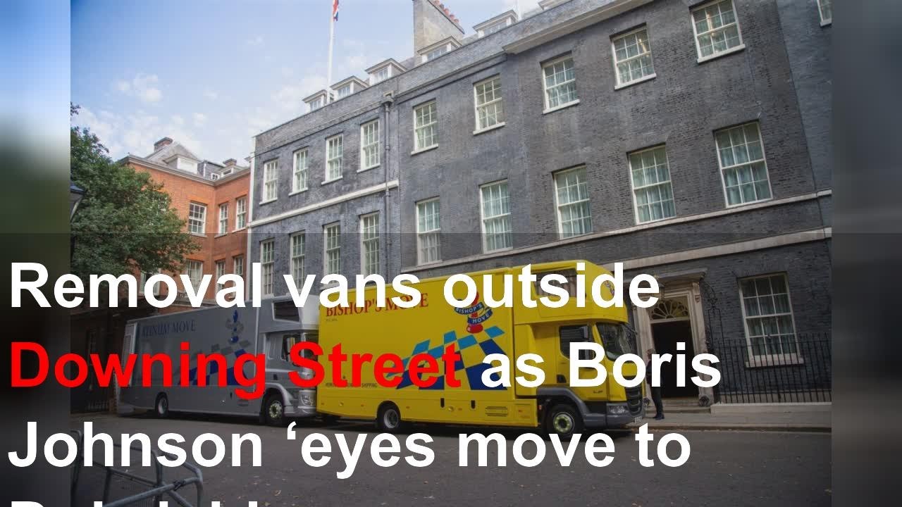 Removal vans outside Downing Street as Boris Johnson &lsquo;eyes move to Dulwich&rsquo;