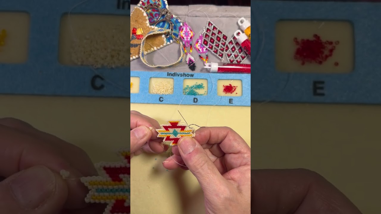 Ladder Stitch vs Comanche foundation row