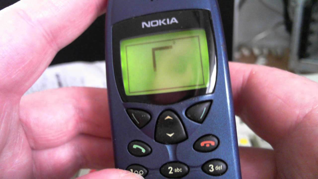 Nokia 6110, playing 2 player 