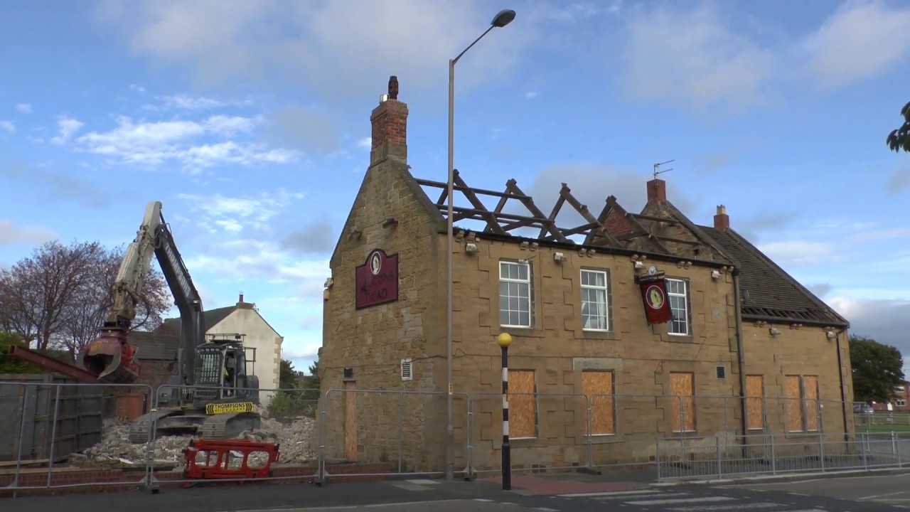 Queens Head pub demolition 2014