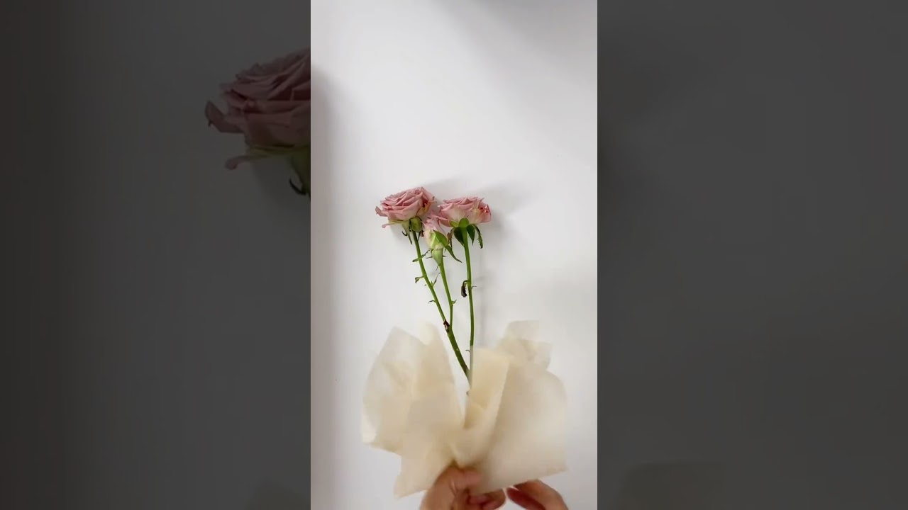 How To Wrap A Bouquet Of Flowers Like A Pro