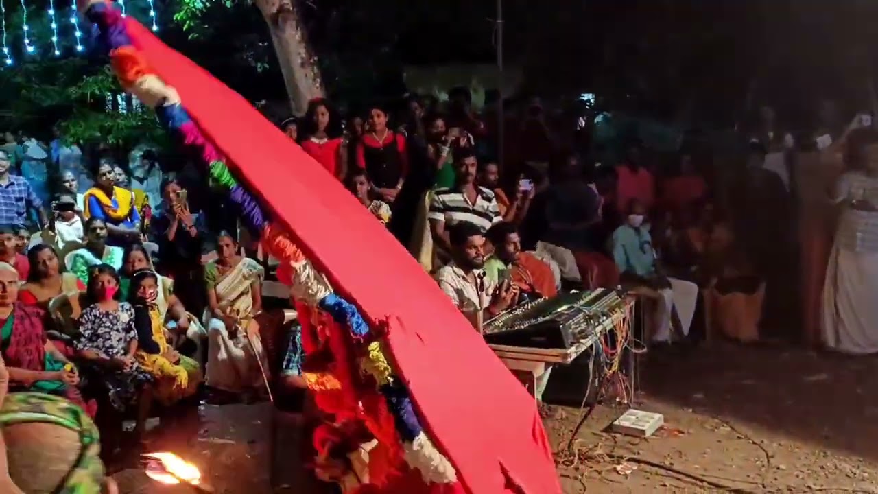 തെയ്യം കണ്ടാലോ #funny #entertainment #nothingimposibleinthisworld #shorts #godsowncountrykerala 