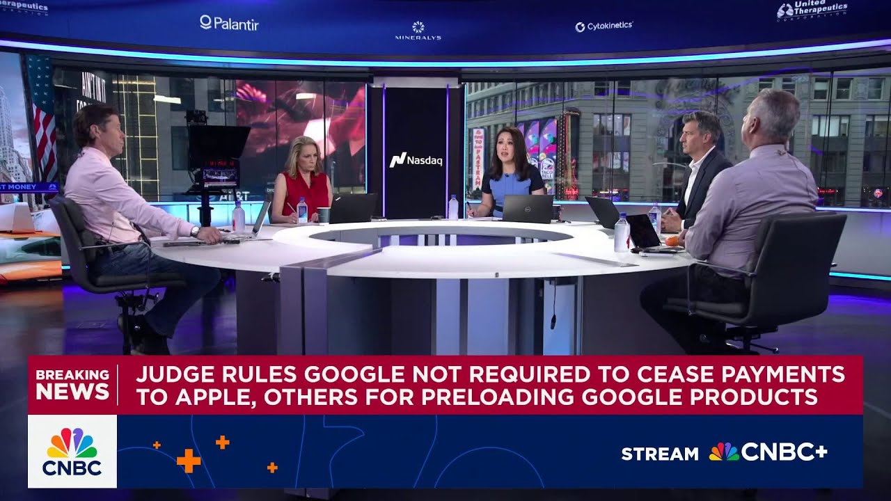 'Fast Money' traders talk how to play Google as stock hits all-time high in overtime