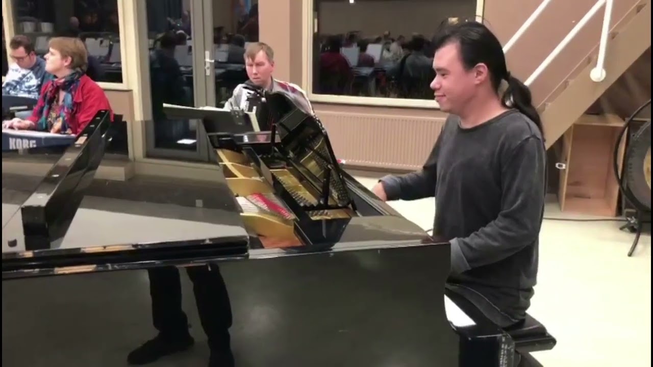 piano Jostiband