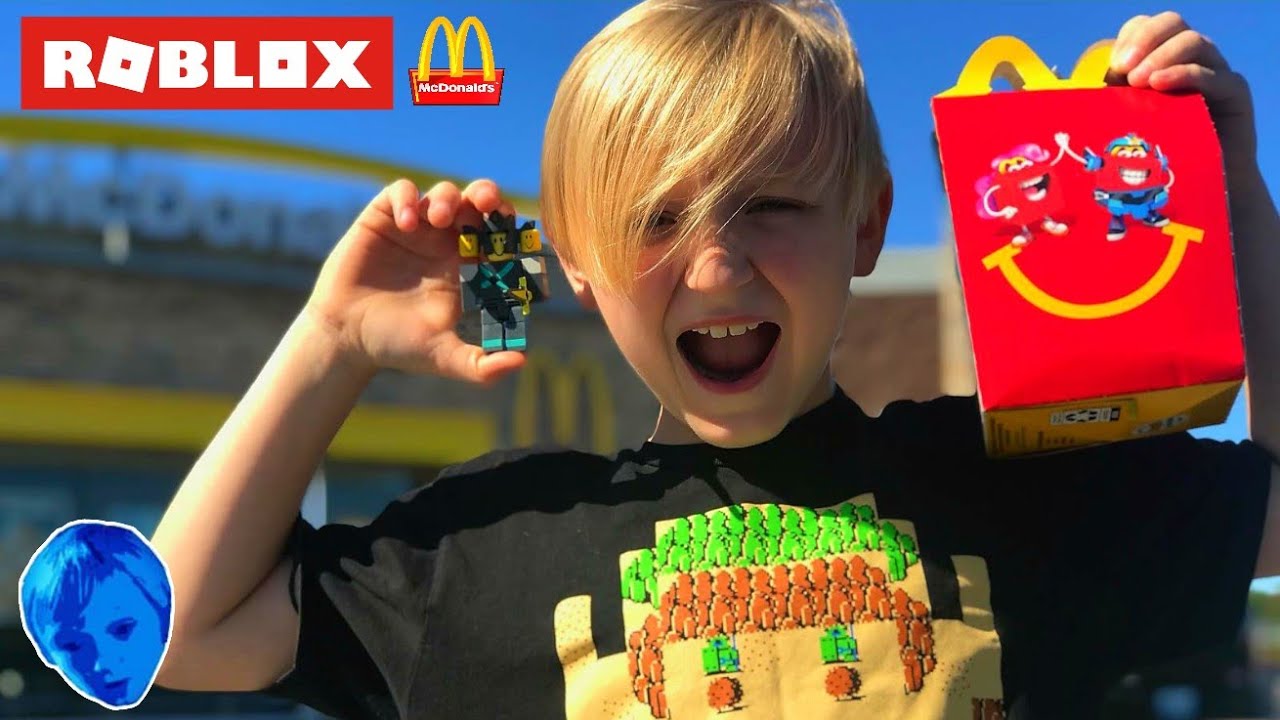 I GOT A ROBLOX TOY IN MY MCDONALD'S HAPPY MEAL!!??