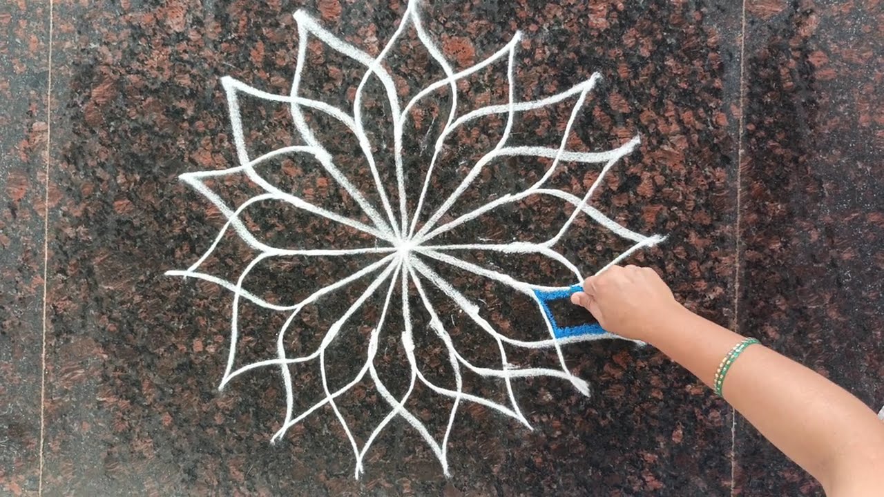 Simple Rangoli without dots