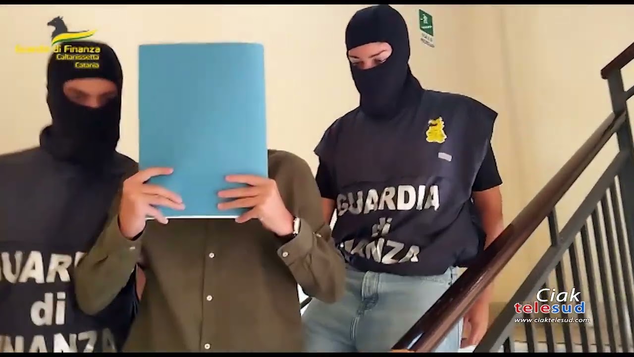 Caltanissetta, telefoni e droga in carcere con il drone. Due arresti