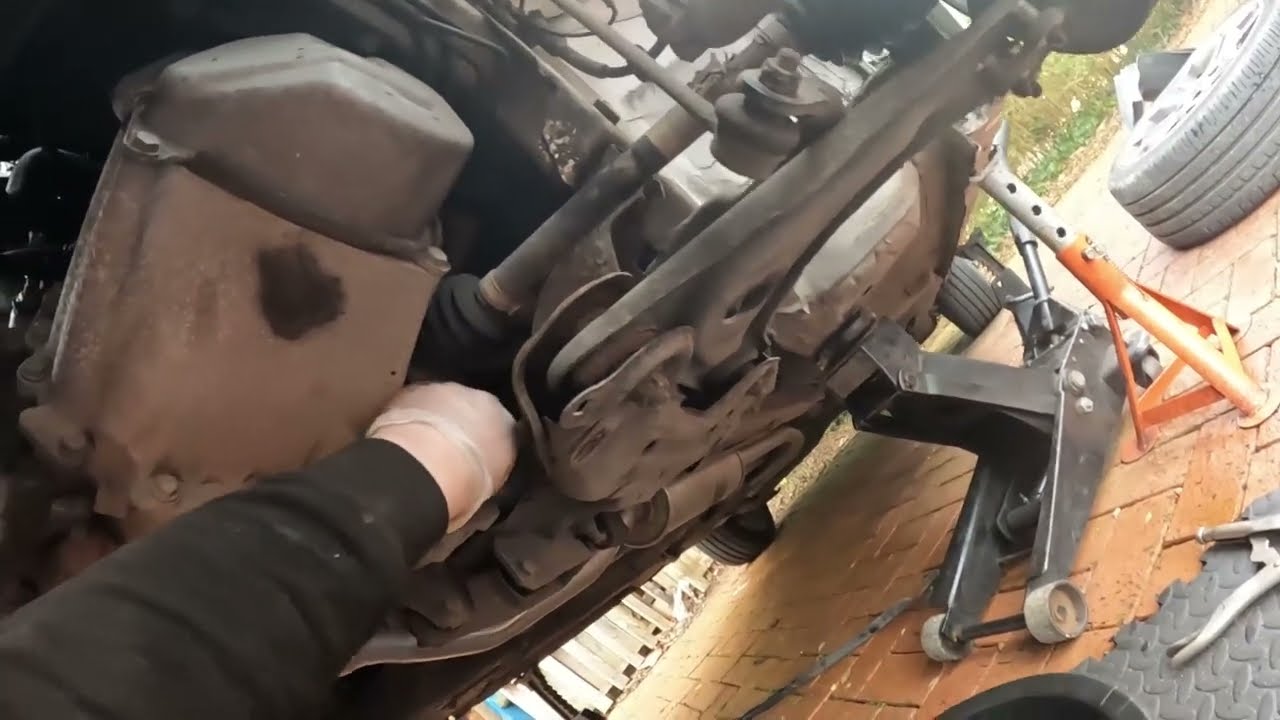Citroen DS3 Clutch Replacement 1.6L Petrol 120BHP (Mobile Clutch Repair)