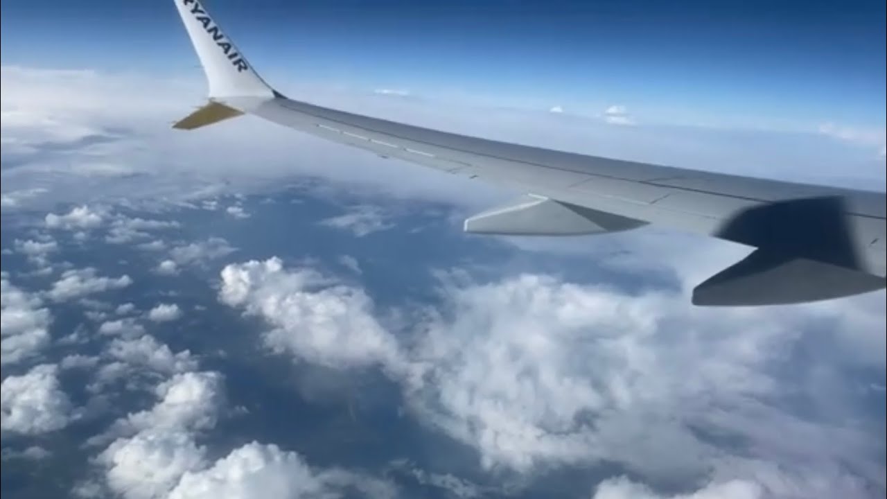 Ryanair 737 MAX 8-200 Barceona Reus to Manchester