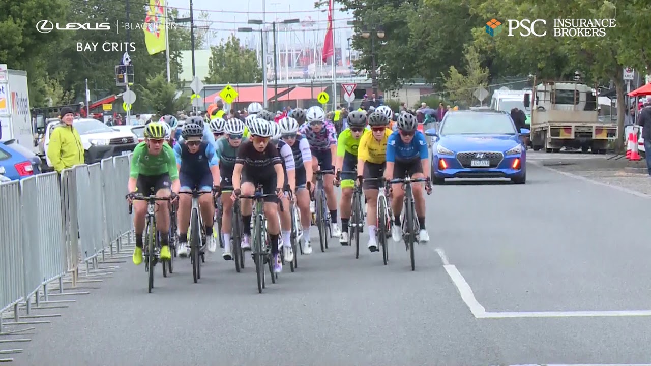 Sam Welsford  and Chloe Hosking take out the 2020 Lexus Of Blackburn Bay Crits.