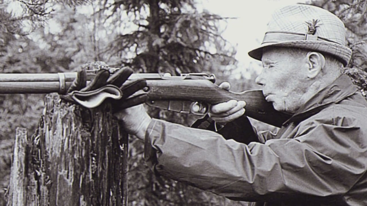 German Sniper Aimed for the Enemy&rsquo;s Head&hellip; Until He Saw the Photo in His Helmet