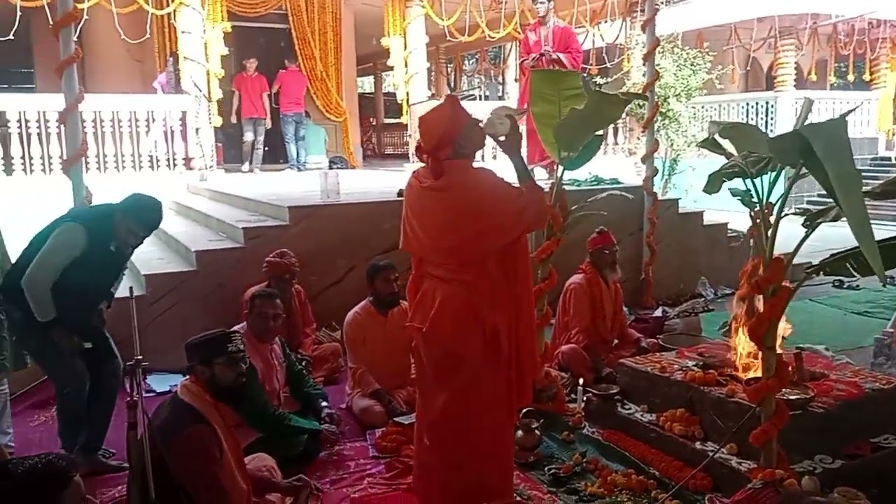 আদ্যাপীঠ মন্দিরে গীতাযজ্ঞ অনুষ্ঠানে গীতামৃত পরিবেশনে