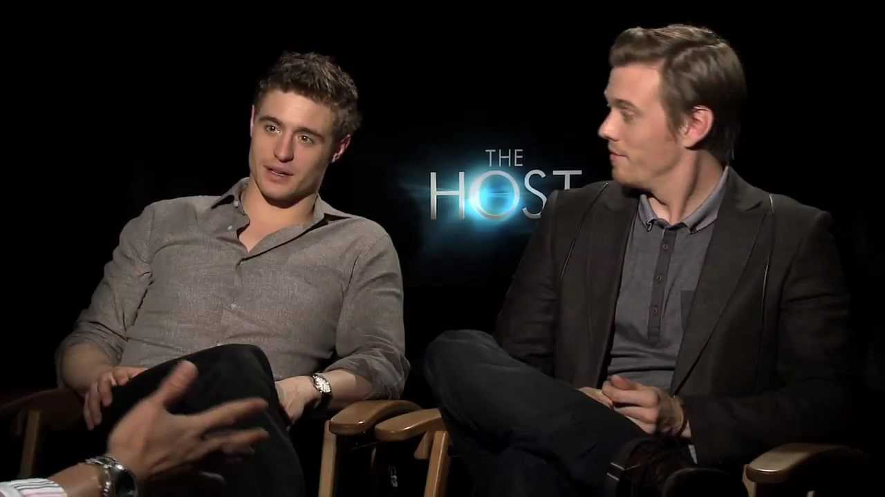 Max Irons (Jared) & Jake Abel (Ian) Interview for 