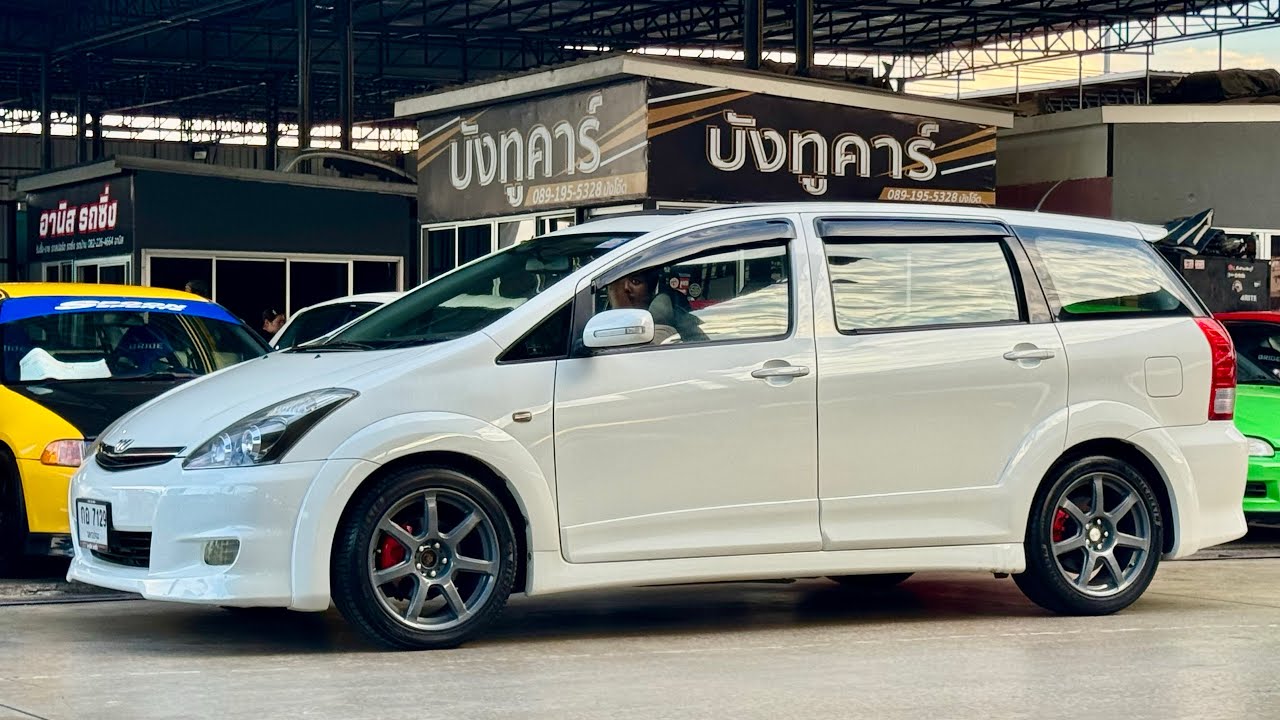 รีวิว  Toyota Wish Q Limited Sunroof ร้านบังทูคาร์