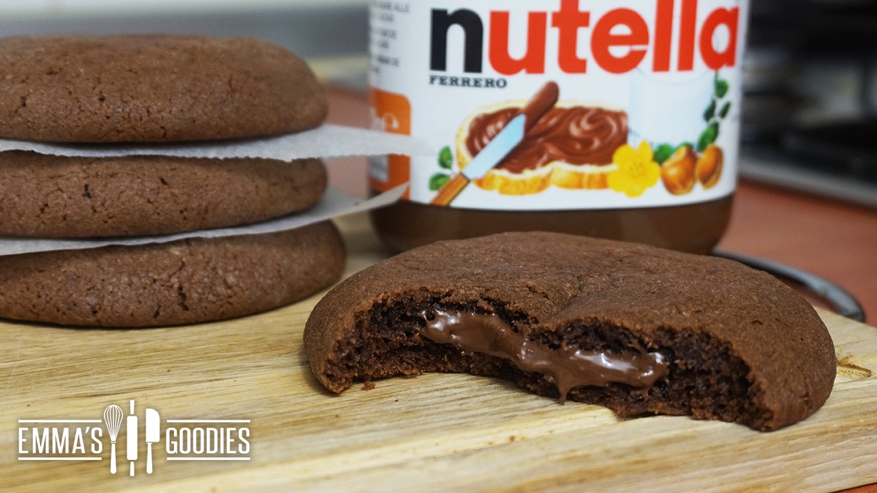 Soft Nutella Cookie Recipe ( Creamy Nutella Filling)