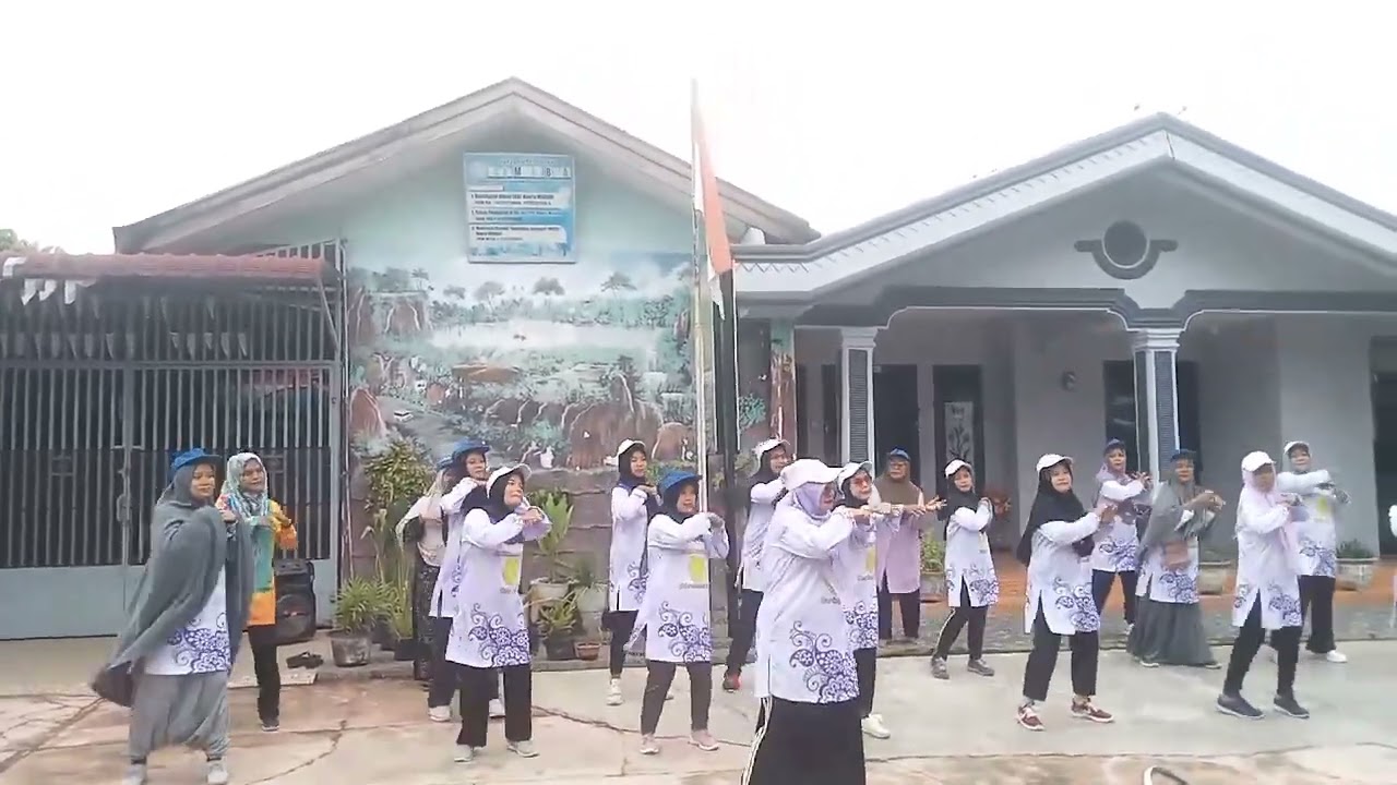 Senam 1 Kepala RA bersama Persatuan Orang Tua Santri (POS) RA HAEFA MADANI Binjai