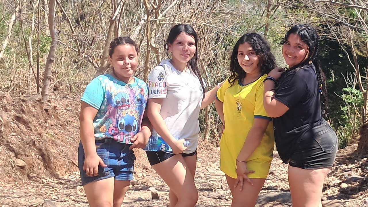 Llegamos ala montaña pasamos por la casa de susana🥰