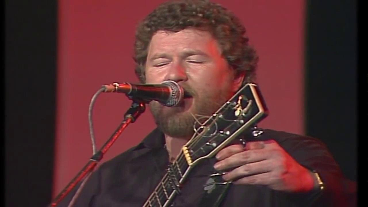 Carrickfergus - The Dubliners & Jim McCann (Live at the National Stadium, Dublin)