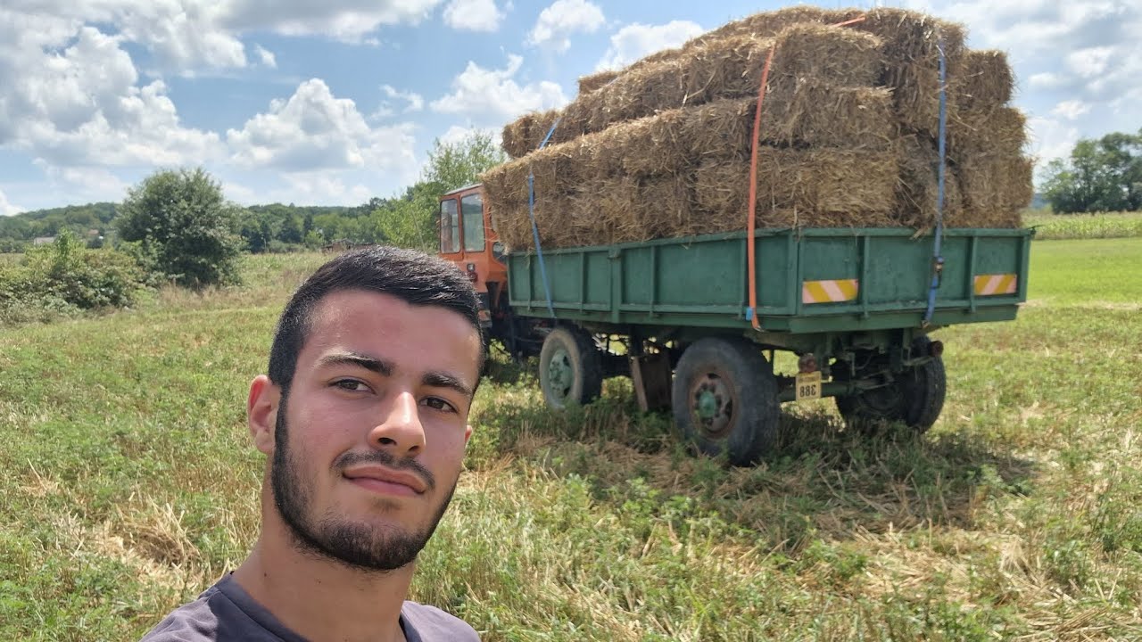 Agro-vlog-La &icirc;ncărcat baloti de paie din anul 2023 ep4