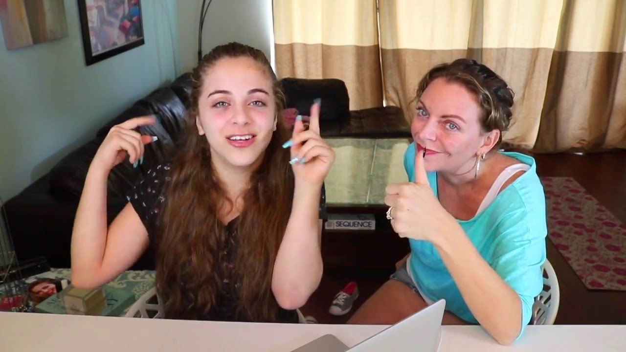 SCARY MAZE GAME PRANK | Baby Ariel