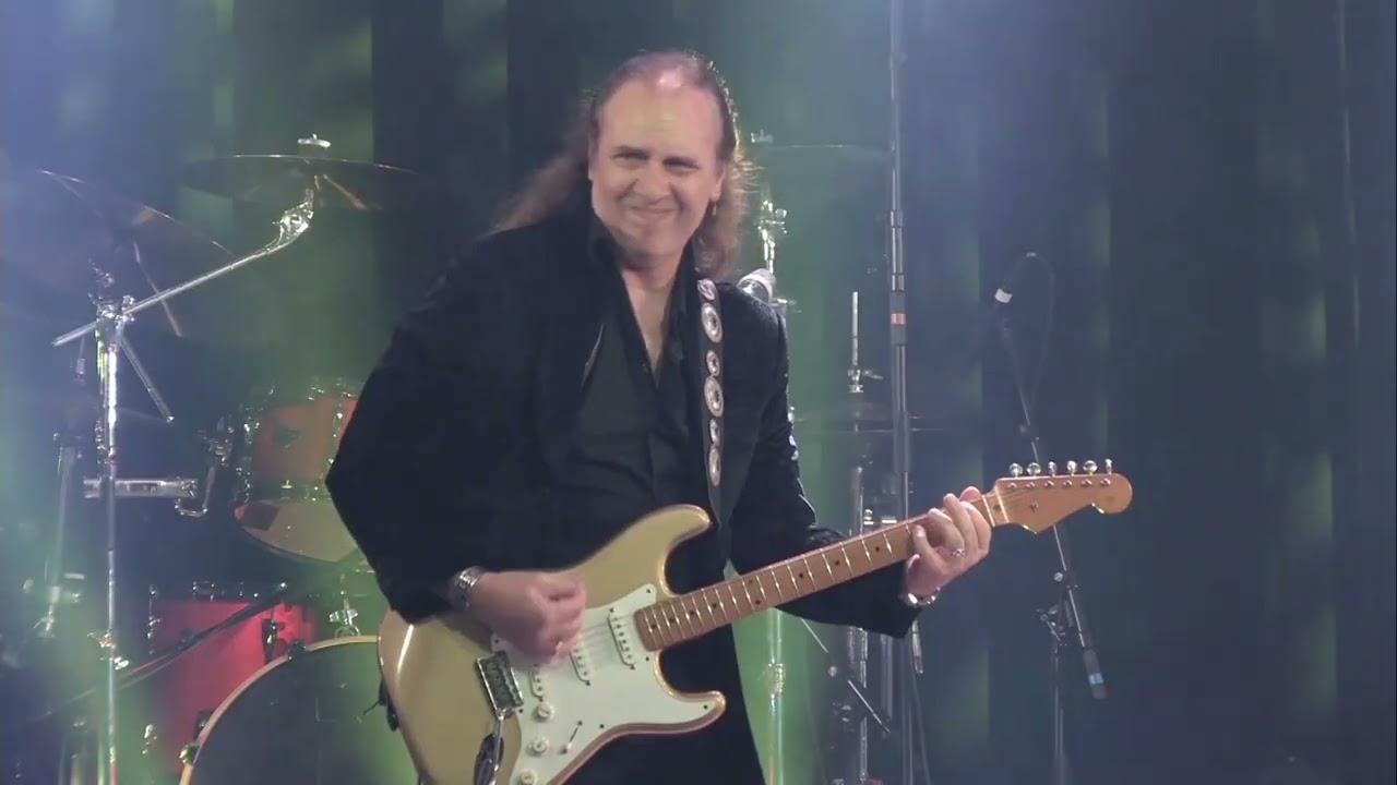 Martin Sobotnik and friends (Petz Hammond) Walking in the shadow of the Blues