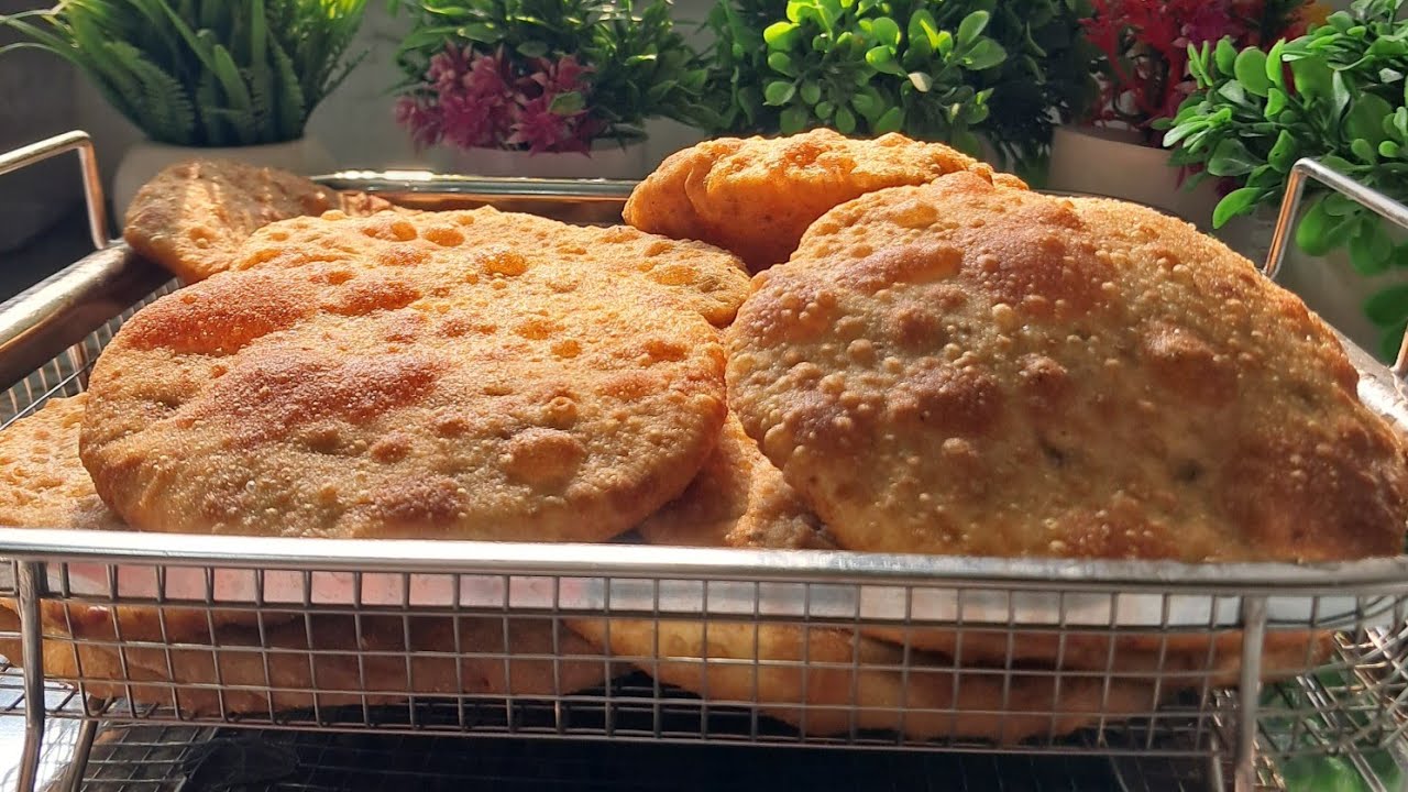 KEEMA Kachori  Recipe # Keema Kachori ke sath Serve kre Special Lal Chutney # 