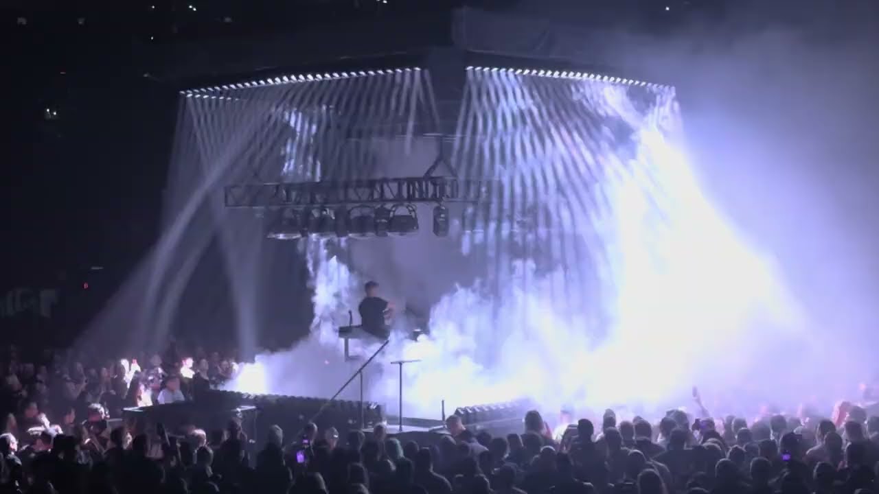 NIN: “Vessel & Closer” - Desert Diamond Arena, Glendale AZ - 3/6/26