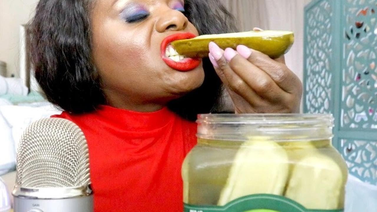 Social Media Sensation Shares Her Private Health Struggle