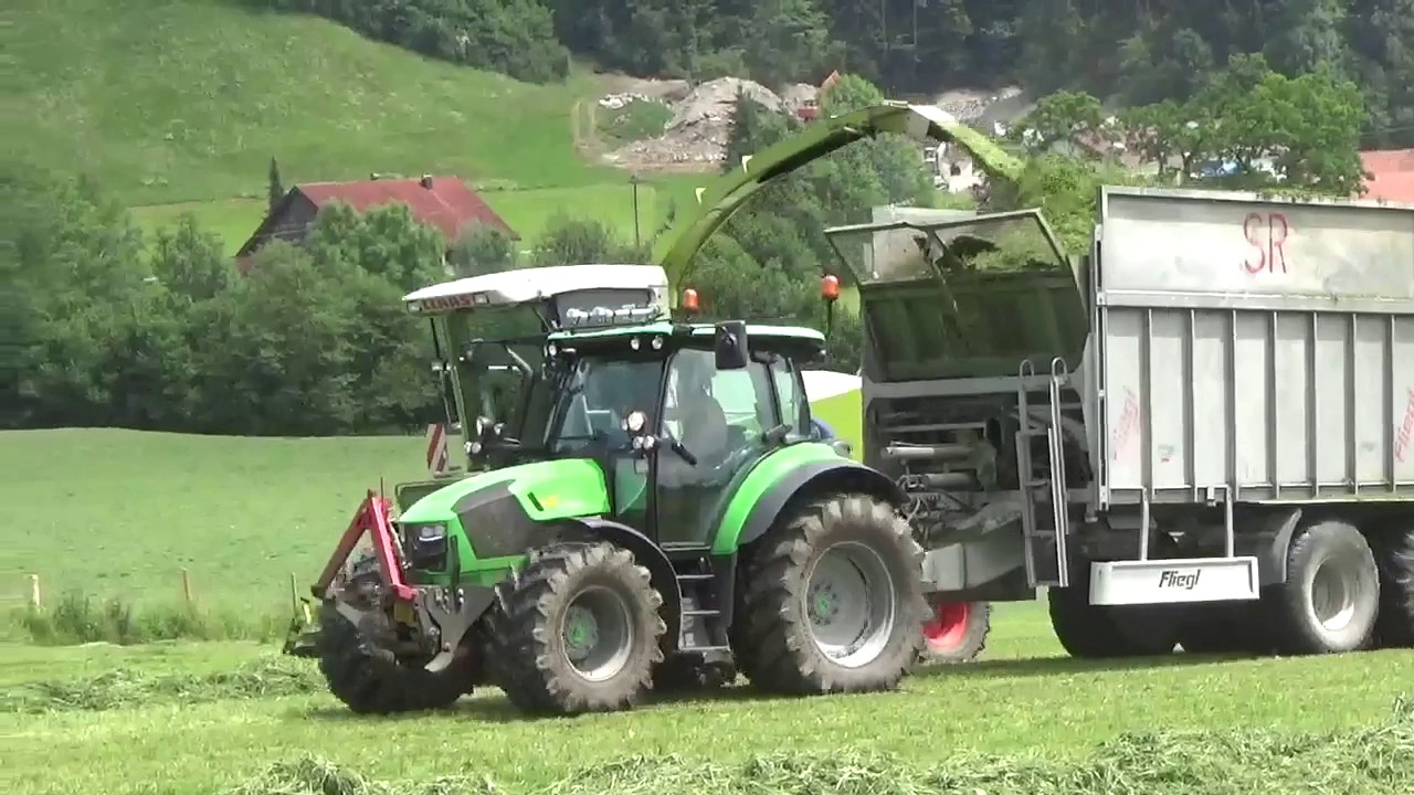 2.Schnitt 2017 // Gras h&auml;ckseln mit Claas Jaguar, 2x New Holland, Deutz, Fendt, Lindner, Steyr