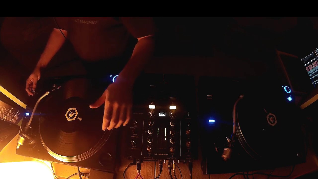Tomas Carballo - Minimal House Vinyl (DVS) Mix #2922020