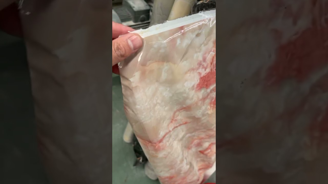 من أحدي مصانع بديل الرخام PVC UV بمختلف الأنواع بالصين