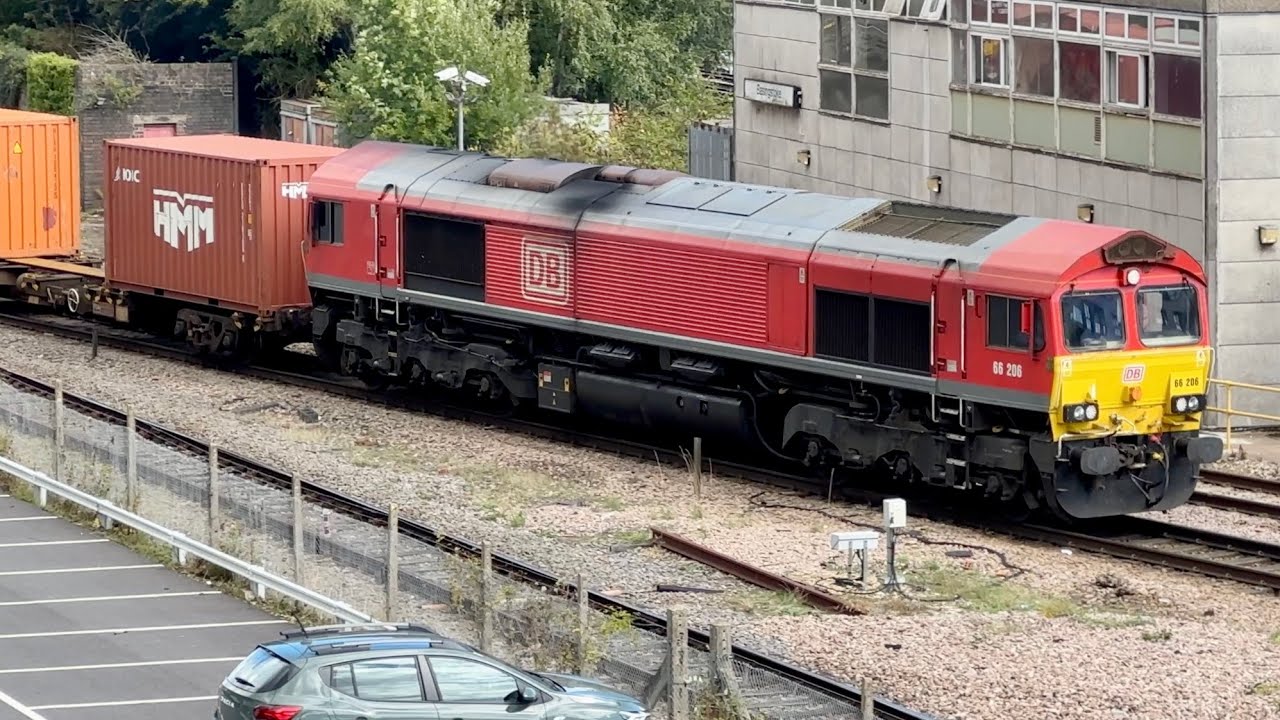 DB Class 66 at Basingstoke, SWML, 12/9/2025 | Boom Trainspots