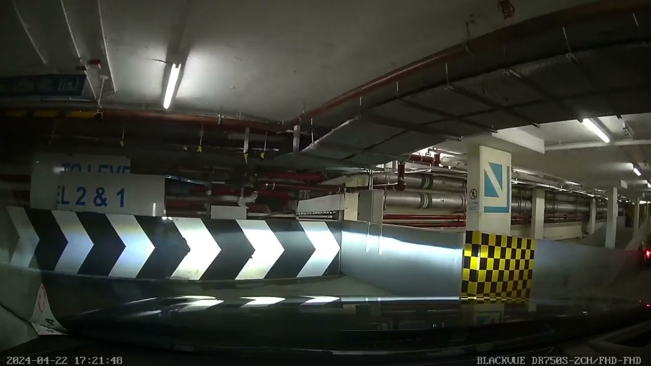 香港理工大學停車場 3/F  (入、出)