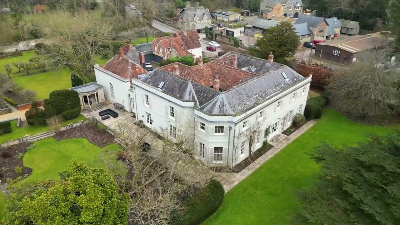 Bulbridge House: A Stunning Georgian Masterpiece in Wilton, Salisbury