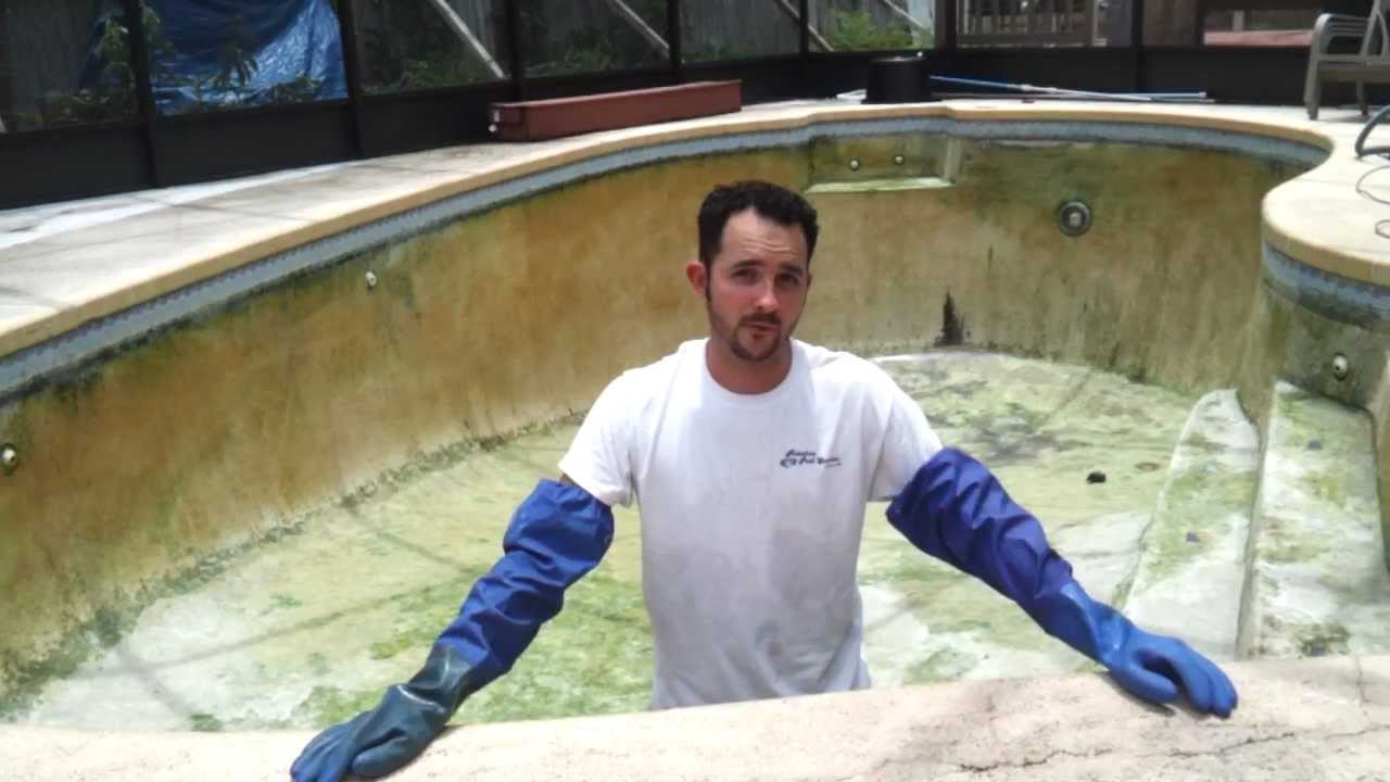 Chlorine Washing Pool Surface