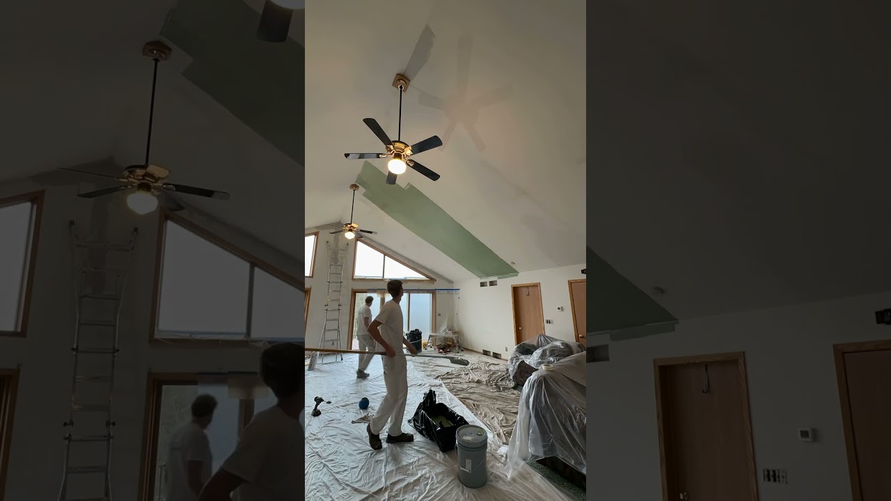 Green ceiling 🧐